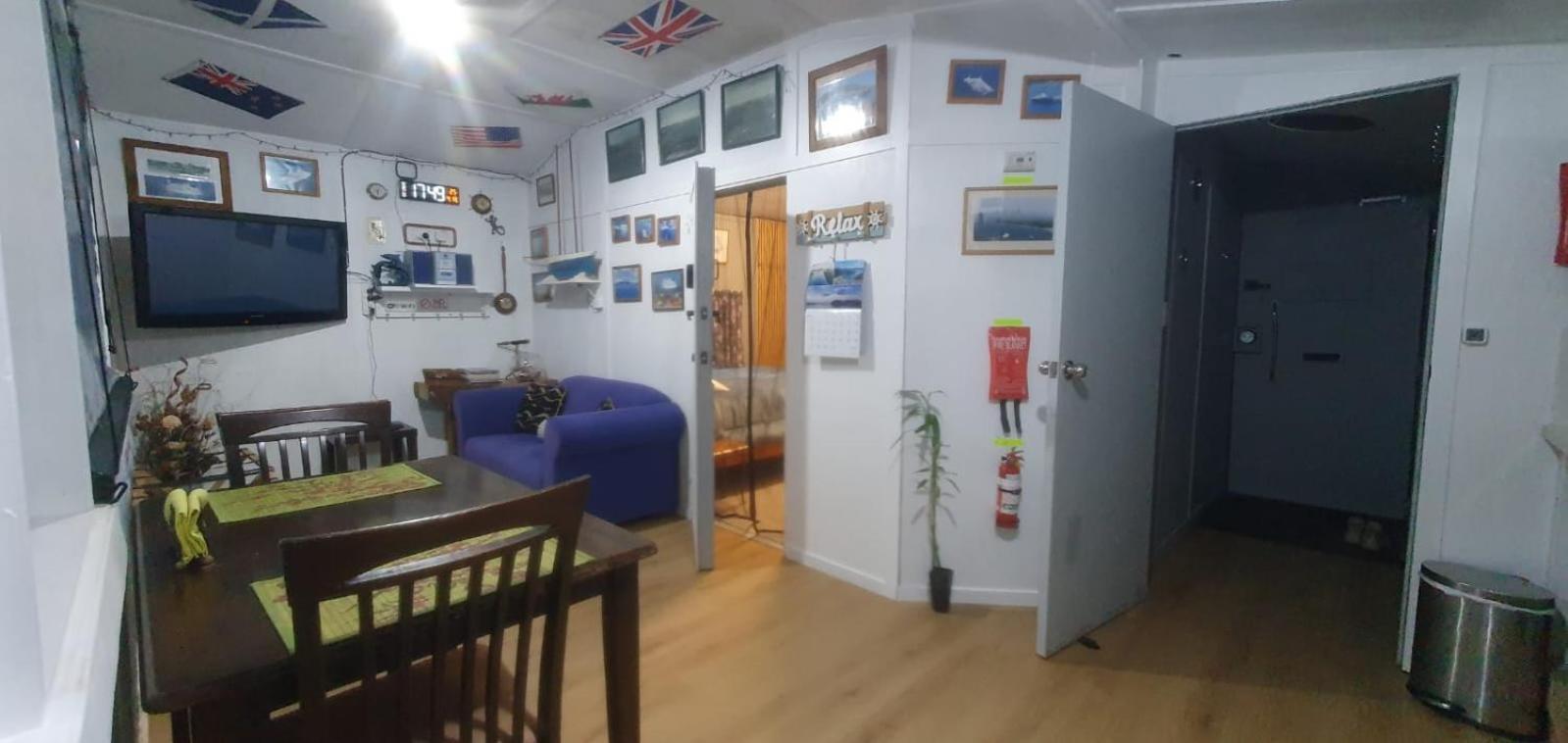 Ferienwohnung On The Water Boat House Whangarei Exterior foto